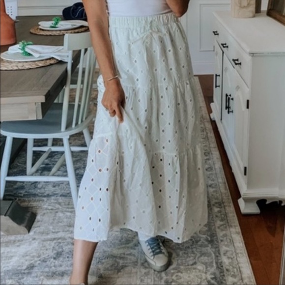a new day Dresses & Skirts - NWT A New Day Cream Eyelet Skirt Size Small